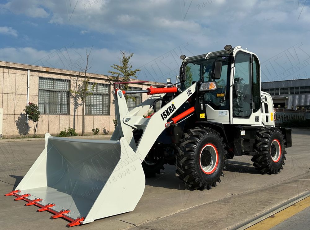 Фронтальный погрузчик ISKRA ZL15