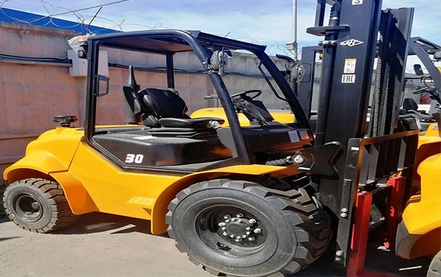 Дизельный погрузчик Hangcha CPCD30-XW33E-RT